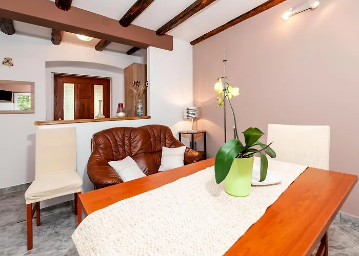Apartment Pino *