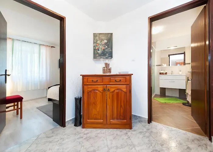 Pino Apartment
