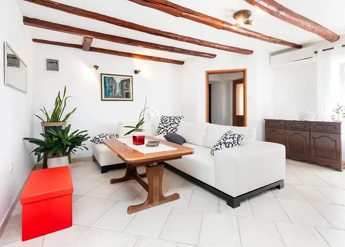 Pino Apartment
