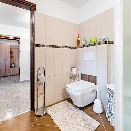 Apartment Pino Bale