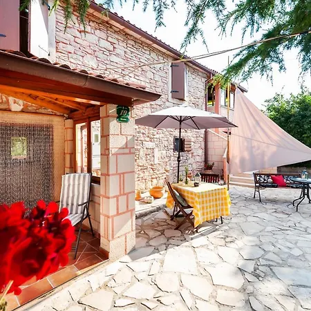 Pino Apartment