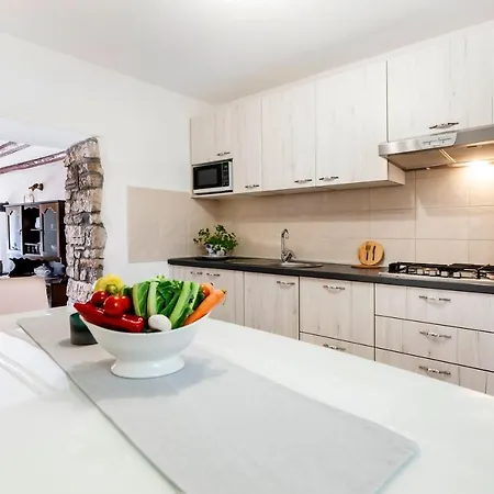 Apartment Pino *